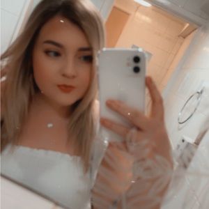 Meet your Posher, Molly